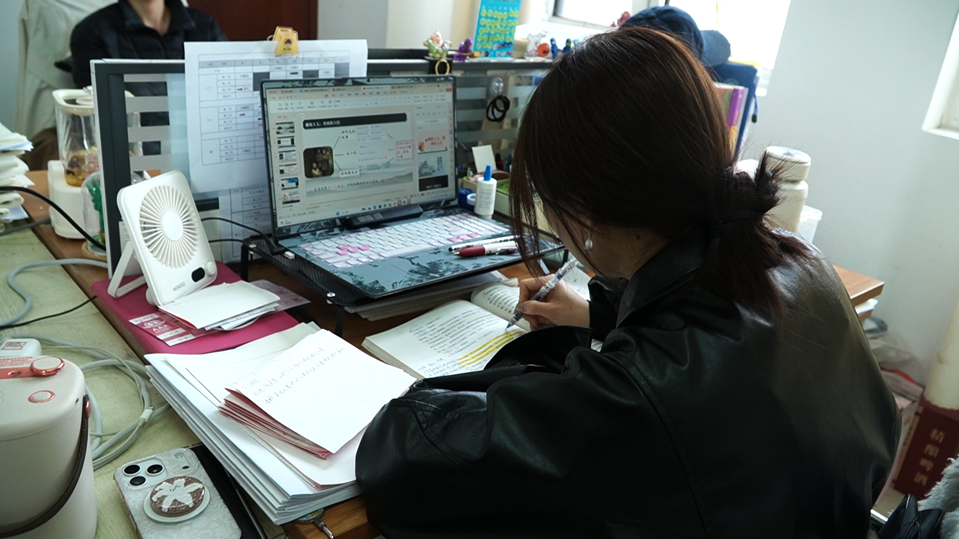 5cd8fe084141c47c377b1a246f30719e 图片